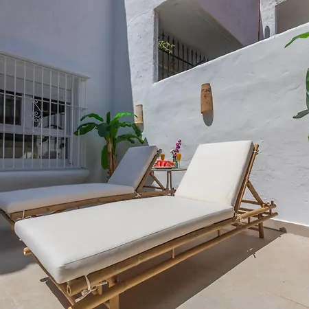 Espectacular Adosado - Patio, Piscina & Office Apartment