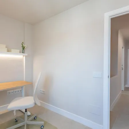 Espectacular Adosado - Patio, Piscina & Office Apartment *